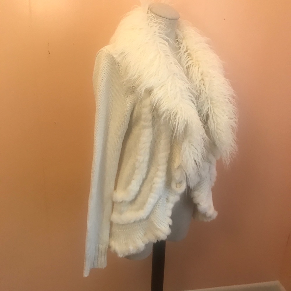 Faux fur super comfy NWT sweater